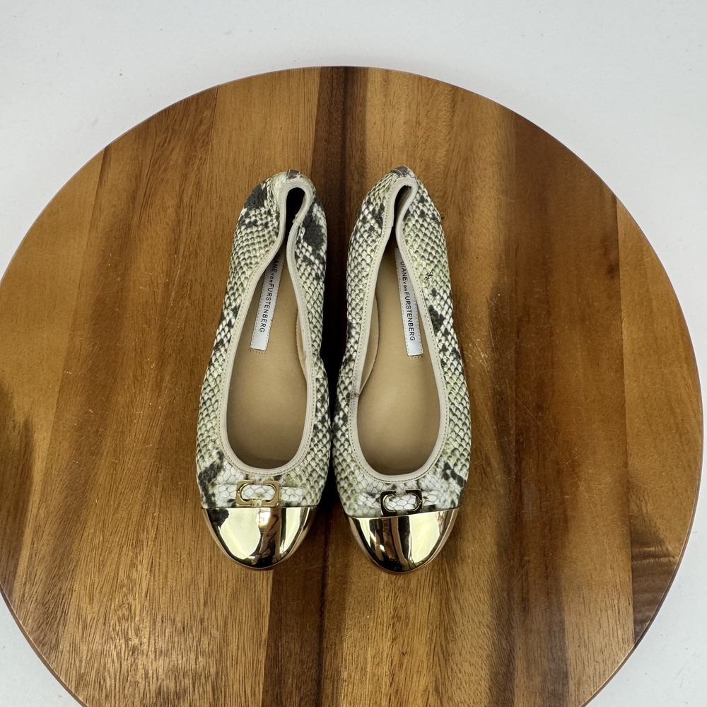 Womens Diane Von Furstenberg Snakeskin Print Cap Toe Ballet Flats Size 5 M GUC